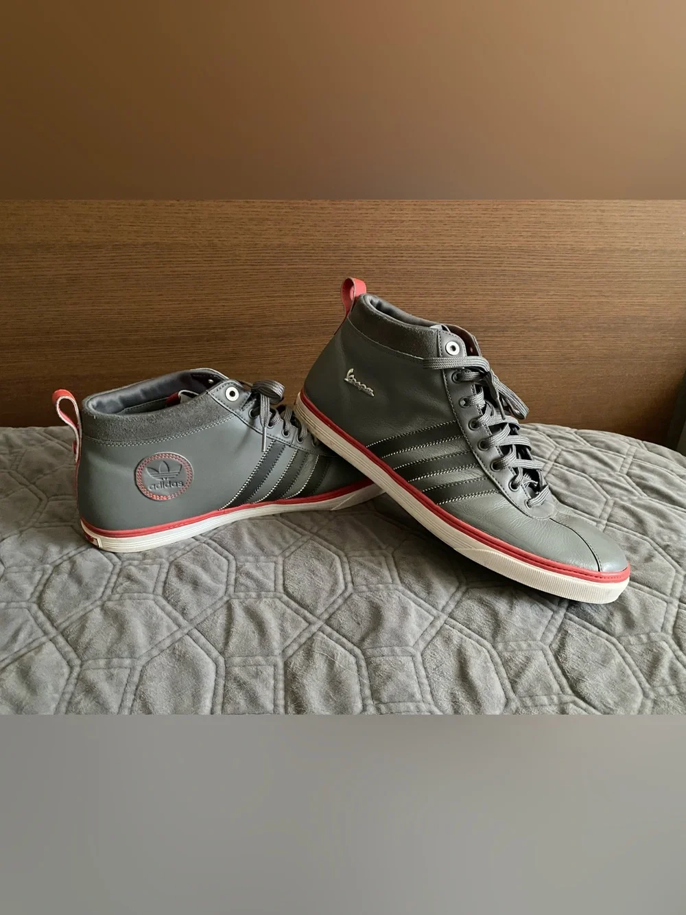 RARE Adidas Originals x Vespa S Mid Grey Red Men’s Sneakers Size 13.5 Collectors